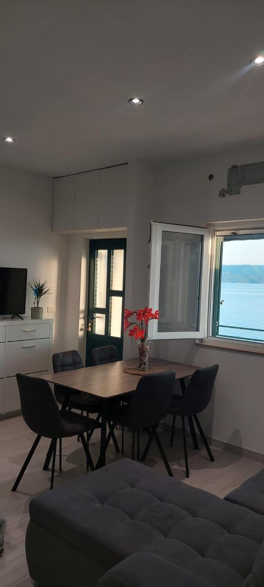 Apartment Toncica Omis Exterior photo